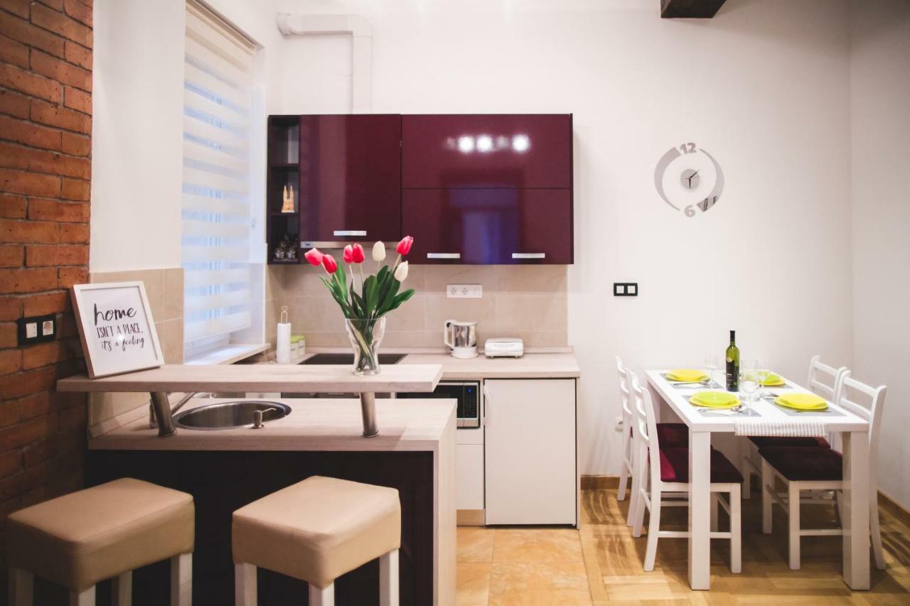 Clyra Apartment City Centar Zagreb Buitenkant foto