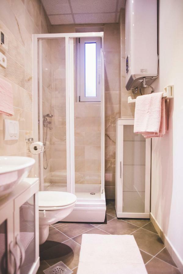 Clyra Apartment City Centar Zagreb Buitenkant foto