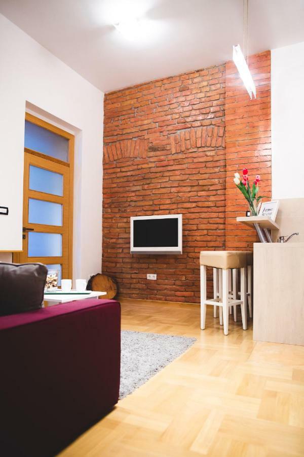 Clyra Apartment City Centar Zagreb Buitenkant foto