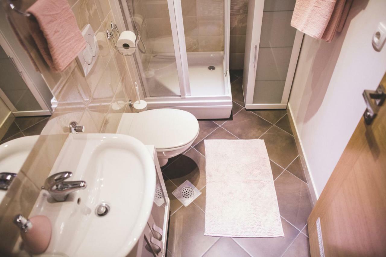Clyra Apartment City Centar Zagreb Buitenkant foto