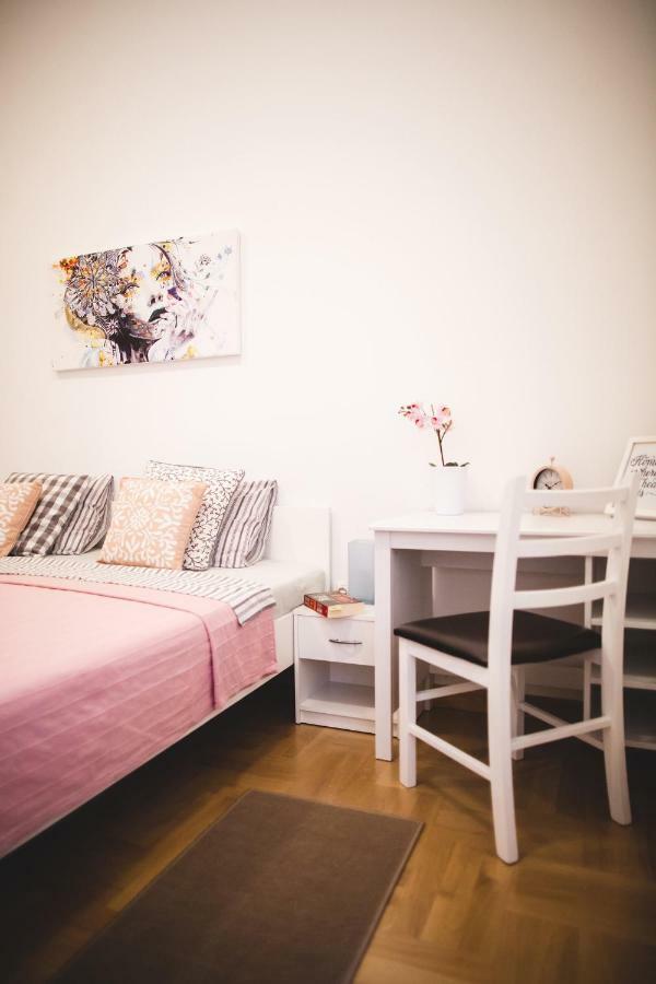 Clyra Apartment City Centar Zagreb Buitenkant foto