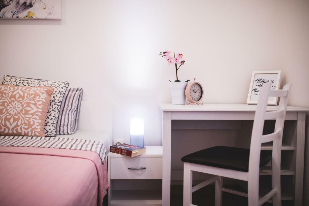 Clyra Apartment City Centar Zagreb Buitenkant foto