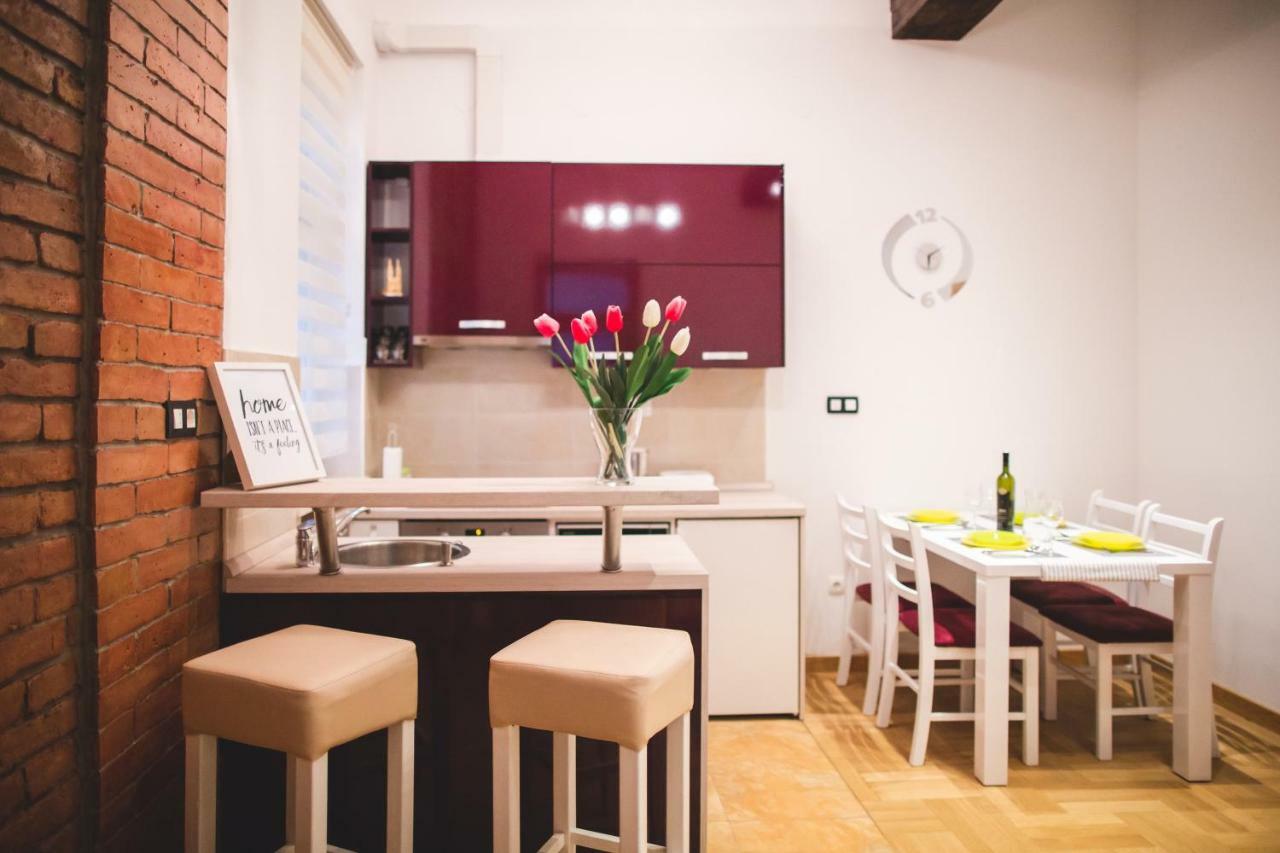 Clyra Apartment City Centar Zagreb Buitenkant foto